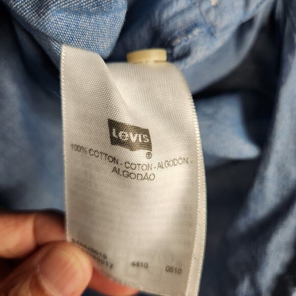 Levi's Pleated Tunic Top Women's Size Medium Chambray Roll Tab Hem 3/4 Sleeve - Picture 11 of 14